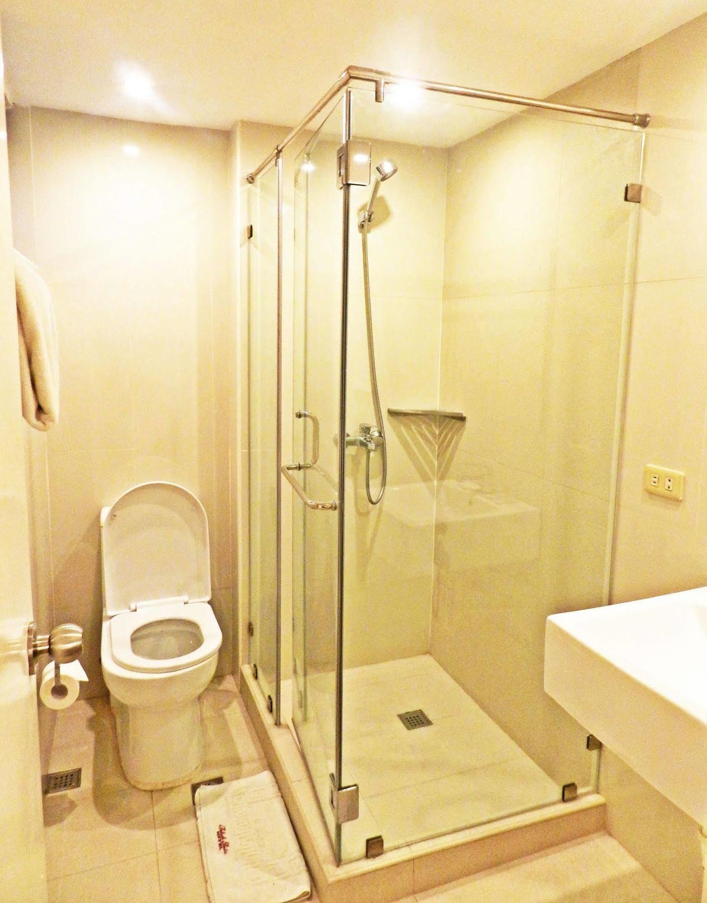 Salcedo Suites Makati City Extérieur photo