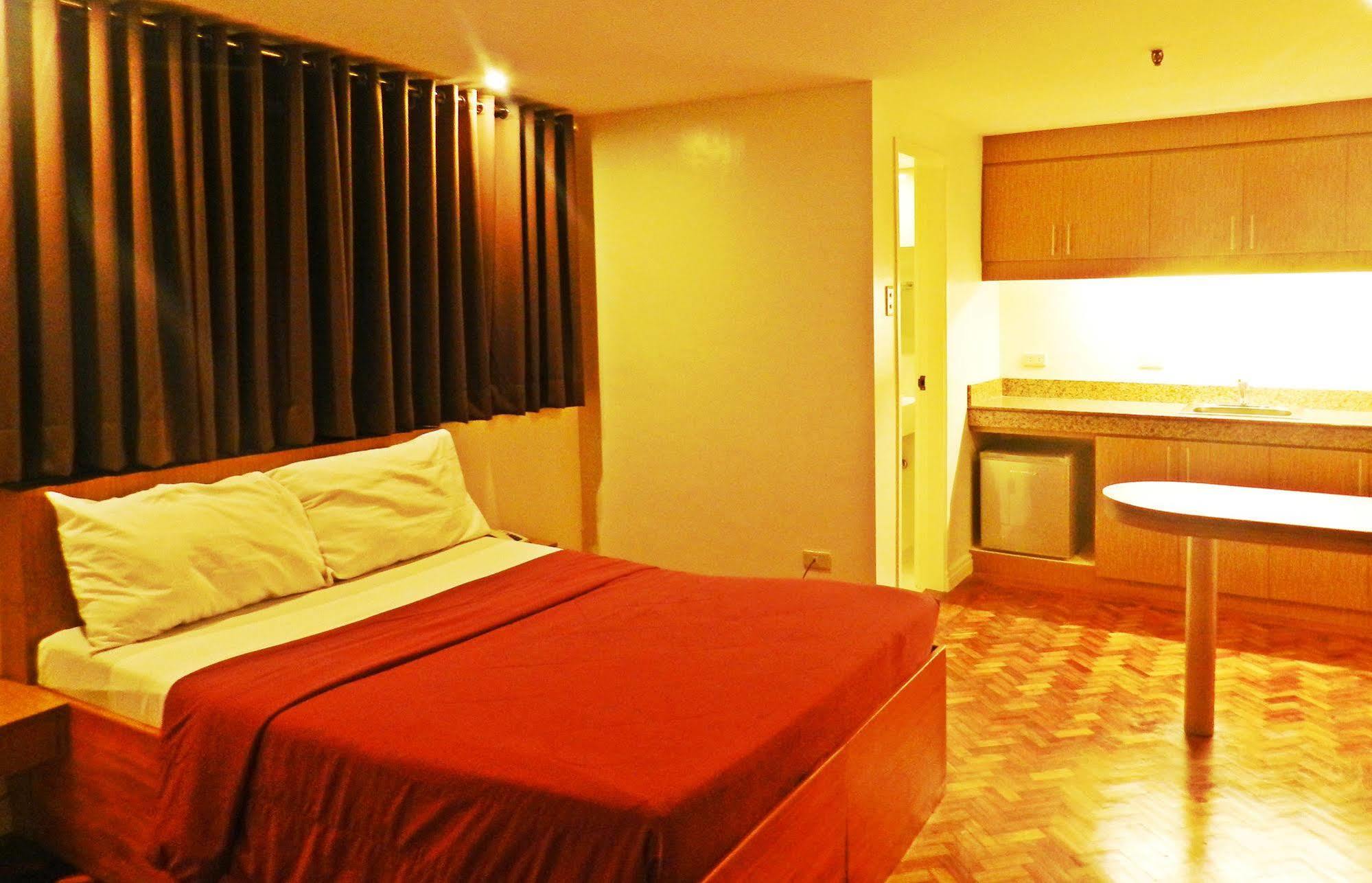 Salcedo Suites Makati City Extérieur photo